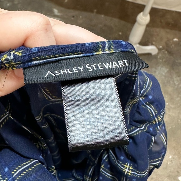 Ashley Stewart Blue and Yellow Sheer Long Sleeve Blouse Size 26/28 - Picture 10 of 12